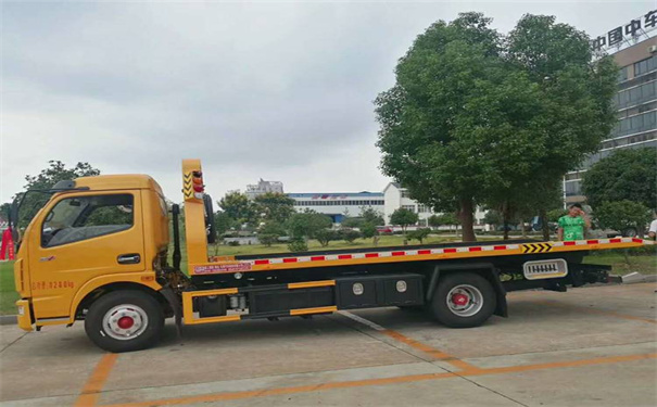江苏定远24小时拖车救援电话号码，定远道路救援公司怎么收费的